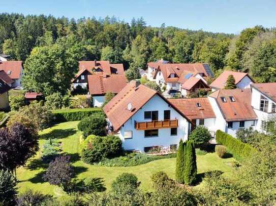 Romantisches Einfamilienhaus mit riesigem Garten | 5 Zimmer | idyllische Lage