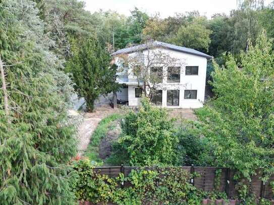 Erstbezug im Neubau Modern mit 5-Zimmern, 2-Bädern, Einbauküche, Garten und Terrasse