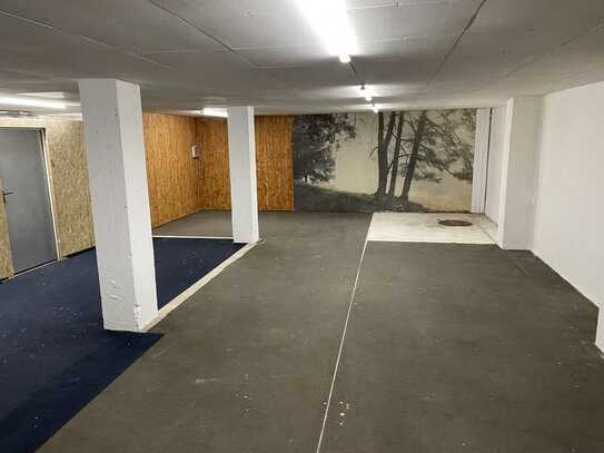 Trockener Lagerraum im Stadtzentrum! ca. 76 m² Nutzfläche und eigenem Zugang!