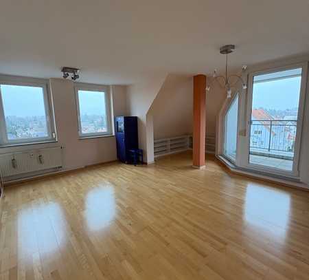 Moderne 2-Zimmerwohnung in der Günzburger Innenstadt - barrierefrei mit Balkon, EBK und Tiefgarage