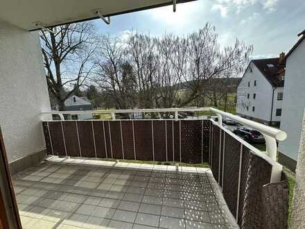 Einzug sofort möglich - 2-R-ETW mit geräumigen Balkon und Stellplatz