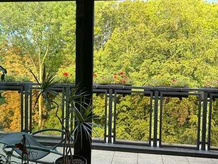 Düsseldorf-Düsseltal/Zoo: 

Exklusive 2-Zimmer-Dachgeschoss-Wohnung mit 2 großen Dachterrassen!