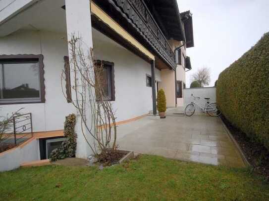 Gemütliche 3 Zimmer-Maisonettewohnung mit kleinem Garten in Faistenhaar