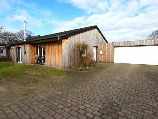 Bezaubernder Bungalow, im Randgebiet von NMS, der modernen Wohnkomfort mit ländlicher Ruhe vereint