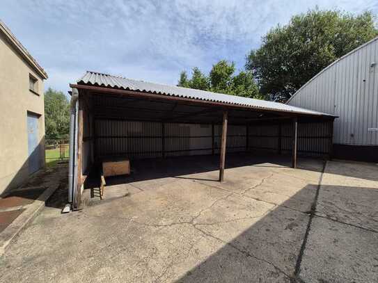 Stellflächen unter Carport günsitg zu mieten