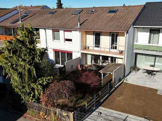 Solides RMH mit Garten und Garage - Sanierungsbedarf