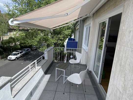 Sehr schöne ca 80 m2 Wohnung mit Blick ins Grüne in Köln Bayenthal