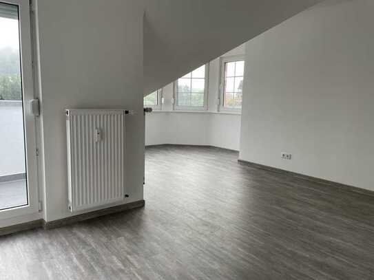 AS-Immobilien.com +++ Ein-Raum-Wohntraum+++ schönes Apartment mit Loggia