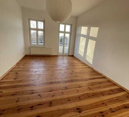 Singleappartment mit Traumblick/ Sofort beziehbar/ Provisionsfrei/ Ruhiglage Friedrichrichshain