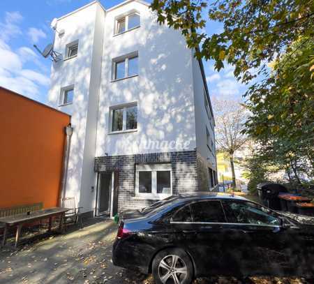 Renovierte Büro-Praxis-Einheit mit Stellplatz, genügend Parkmöglichkeit & nähe zur A1/A43/A46