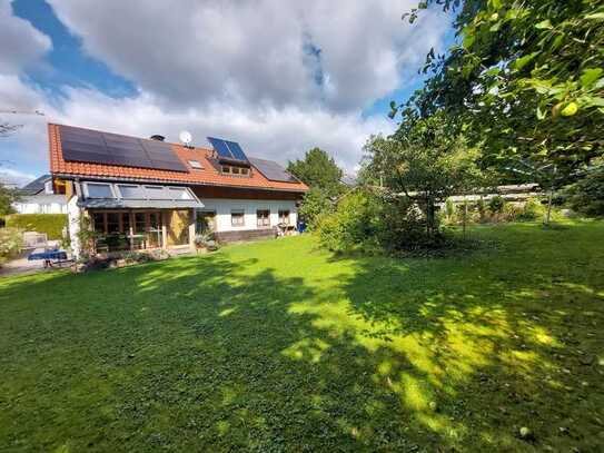 Söcking ruhige Lage - Wohnhaus mit Nebengebäude und 2 Garagen