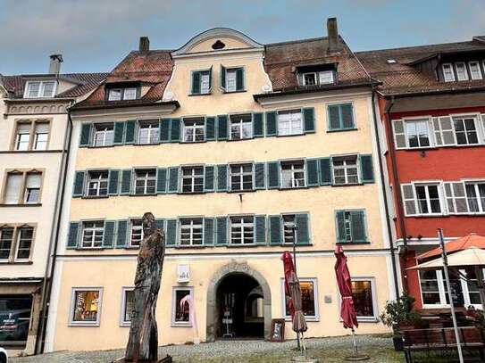 NOSTALGIE BEIM OBERTOR! Modernisierte, grosszügige 4 1/2-Zi.Whg. mit Loggia in historischem Haus