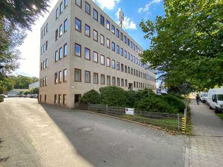 +++ Verkehrsgünstig gelegen +++ heller Büroflügel in Stellingen|nur noch 2 Büros frei