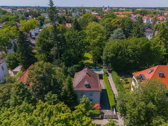 Attraktives Baugrundstück mit Altbestand in Bestlage Nymphenburg