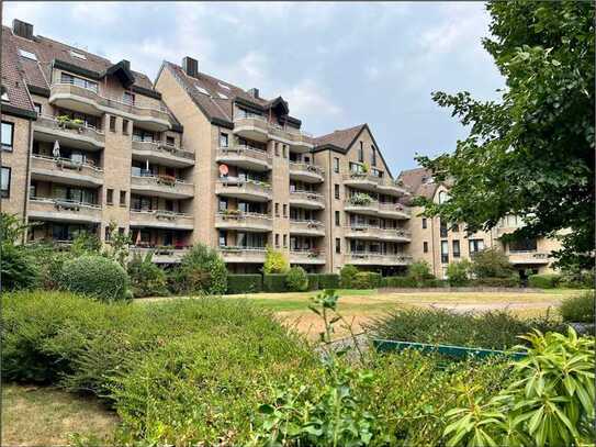 Elegante 3 Raum Wohnung mit großzügigem Sonnenbalkon mit Weitblick sowie TG-Stellplatz zum Eigennutz