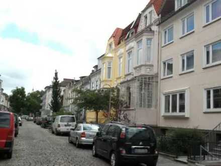 Großzügige 3 Zimmer Wohnung in der Neustadt - WG geeignet