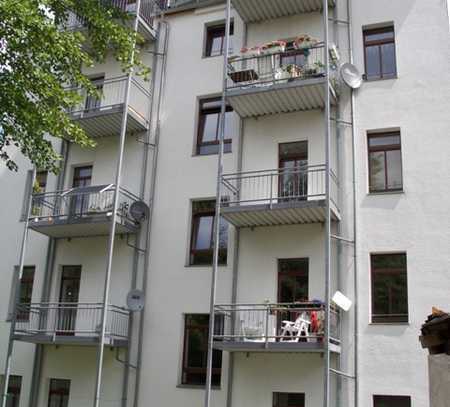 Universitätsnahes Wohnen in Bernsdorf mit Balkon und EBK