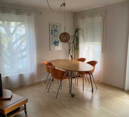 Möblierte helle Wohlfühl-2-Zimmer-Wohnung mit EBK in Wiesbaden