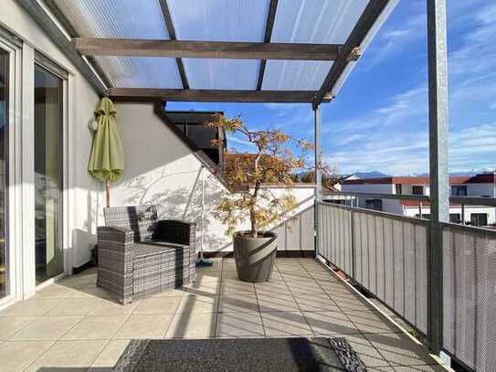 Exklusive Dachterrassenwohnung Nähe Salzburg mit Aufzug, Garage und herrlichem Bergblick