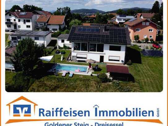 Traumhaus mit Pool in herrlicher Aussichtslage - bei Waldkirchen