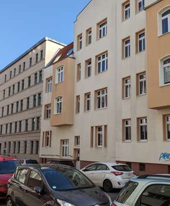 Schöne möblierte und großzügige 1Zi- DG-Loft-WE mit EBK, Dachterrasse und Kamin-südl. Innenstadt