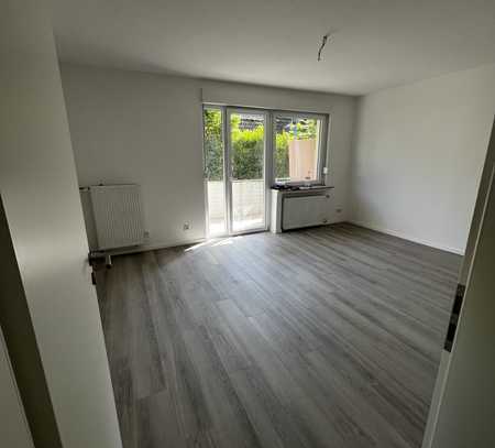 aum-3 Zimmer Wohnung in ruhige Lage mit Balkon in Solingen