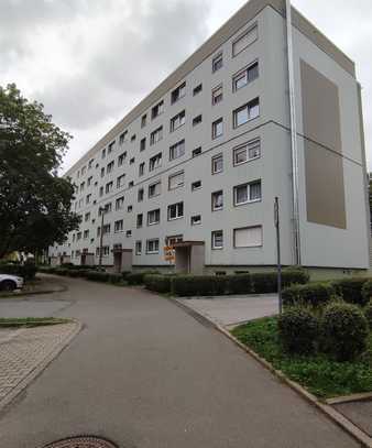 + + + 3,0-Zimmerwohnung mit Balkon! + + +