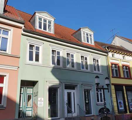 Frisch renovierte 2-Zimmer-Wohnung im Zentrum von Greifswald