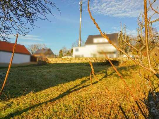 820 m² warten auf Ihr Haus - Baugrundstück in Hollfeld