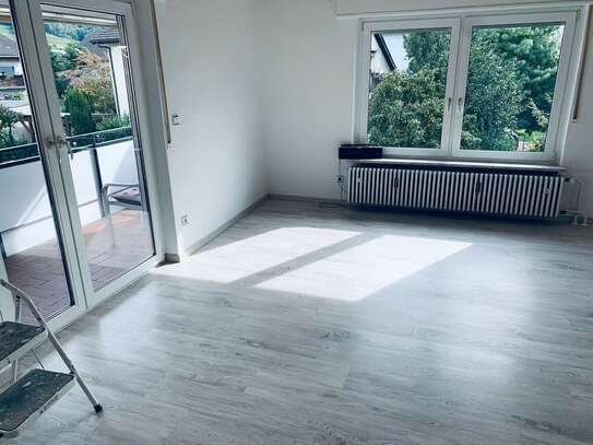 Stilvolle 3-Zimmer-Wohnung mit Balkon und EBK in Schriesheim