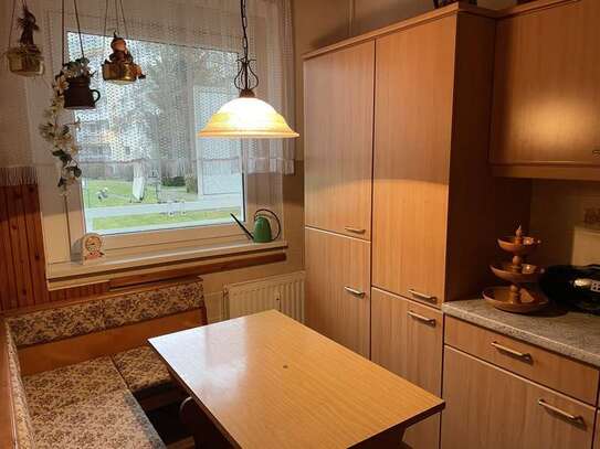 Schöne 3-Zimmer-Erdgeschosswohnung mit Balkon und Einbauküche in Leipzig