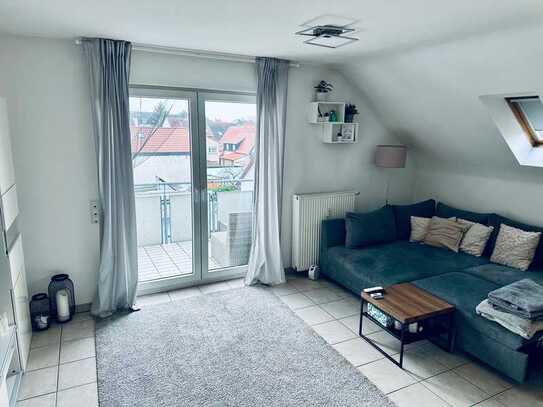 Helle 2-Zimmer-Wohnung mit Südbalkon und Gartenblick