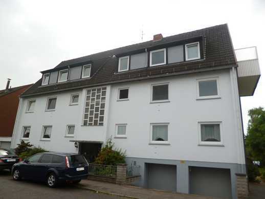 *** PAKET VON 5 WOHNUNGEN, 3 GARAGEN UND 1 STELLPLATZ IN TOPLAGE V. HEMELINGEN ***