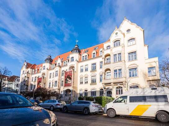 Kleines feines Nichtraucherapartment im Denkmal an der Uni. EBK, Balkon, Parkett, Tageslichtbad ...