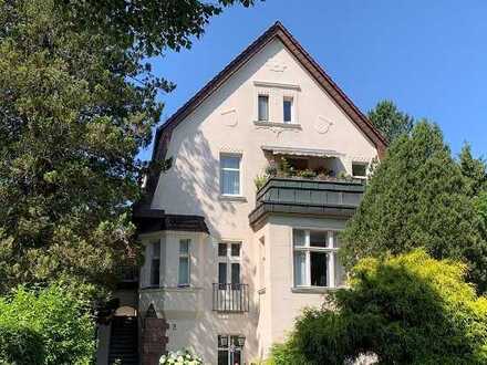 Mehrfamilienhaus in Konradshöhe: Jugendstilvilla mit 3 Wohneinheiten