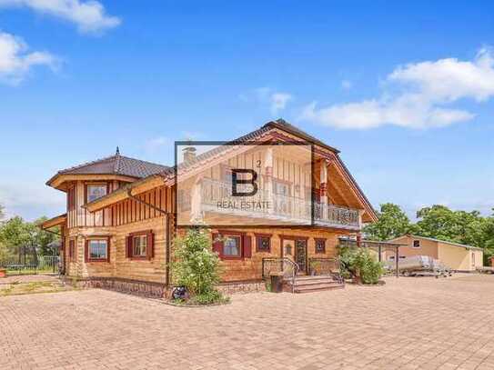 Tiroler Blockhaus mit Privatsee 🏡🌳🪵 - Preis auf Anfrage