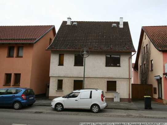 Freistehendes Einfamilienhaus mit Nebengebäude!