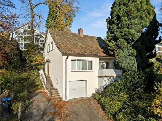 freistehendes Haus mit Ausbau-Potential
in sonniger, ruhiger Südlage - in Seenähe