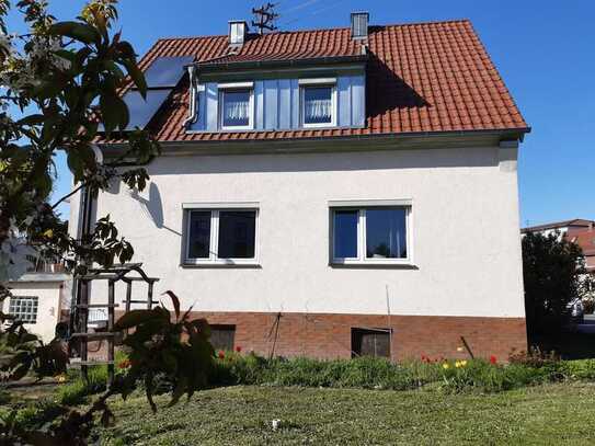 Sonnendurchflutete 3,5-Zimmer-Wohnung mit großer Terrasse in Möglingen