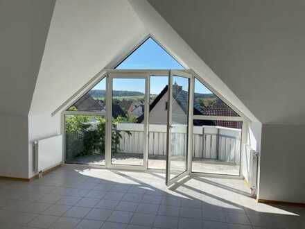 Dachgeschoß-Maisonette-Wohnung mit 3 Zimmern in Stegaurach