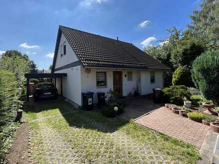 ***GEPFLEGTES EINFAMILIENHAUS MIT EINLIEGERWOHNUNG IN RUHIGER WOHNLAGE VON DRESDEN WEIßIG***