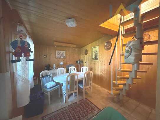 Wochenendhaus auf Traumgrundstück in idyllischer Lage