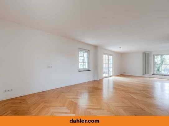 Family idyll in Babelsberg - Stylish detached house with garden & terraces