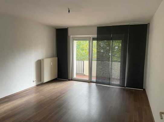 **Schöne 2-Zimmer-Wohnung mit Balkon in Obertshausen**