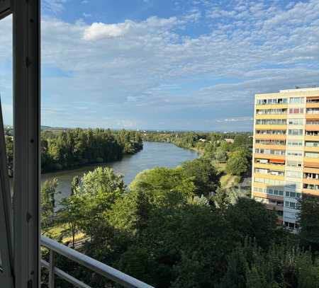 Wunderschöne 3-Zimmer-Wohnung mit Blick auf den Main