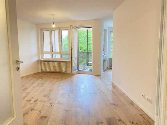 3 Schlafzimmer, 2 Bäder, komplett saniert, TG- abschliessbar. Süd-Balkon, Parkett- günstiges Hausgel