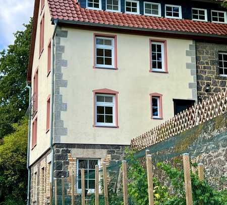 Modernisiertes Landhaus am Waldrand mit Einliegerwohnung, optional Pferdehaltung