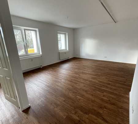 Bilk: großes, helles Appartement 53 m², mit EBK, ruhig gelegen