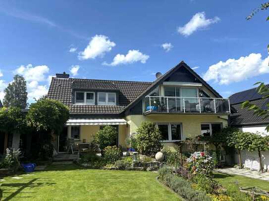 Geräumige 3-Zimmer-Wohnung mit Balkon und Carport im Bergischen Land