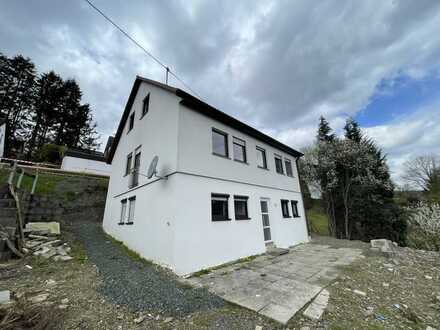 Niederschelderhütte, großzügiges Wohnhaus 2/3 WE 193m² Wfl. Bj. 2002 /für Eigennutzer oder Anleger